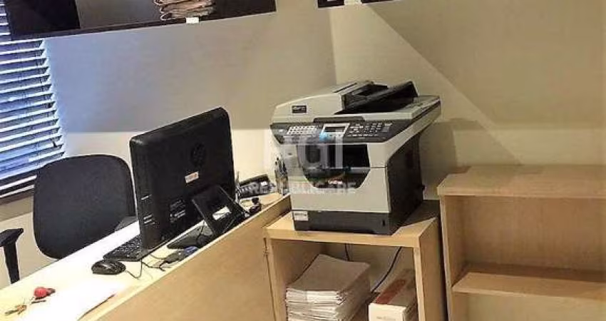 Conjunto / Sala com 43m² e vaga no Centro Histórico