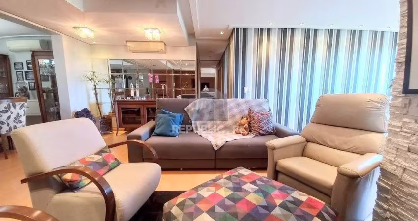 Apartamento para Venda - 180.94m², 4 dormitórios, sendo 3 suites, 2 vagas - Cent