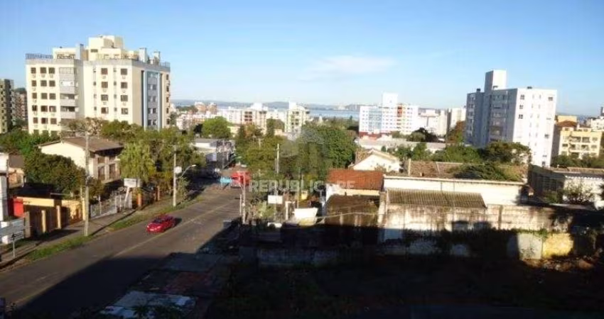 Casa Comercial para Venda - 400m², 5 dormitórios, sendo 1 suites, 4 vagas - Cama