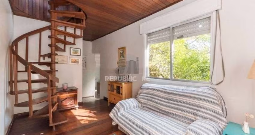 Casa para Venda - 190m², 4 dormitórios, sendo 1 suites, 2 vagas - Partenon