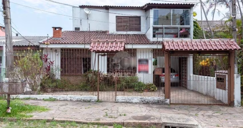 Casa para Venda - 149.99m², 6 dormitórios, sendo 2 suites, Nonoai