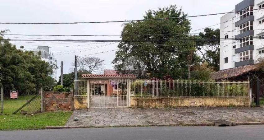 Casa para Venda - 231.72m², 4 dormitórios, sendo 1 suites, 3 vagas - Tristeza