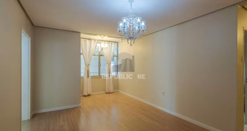 Apartamento de 80 m²semi mobiliado, 3 dormitórios e 1 suíte no Centro Histórico