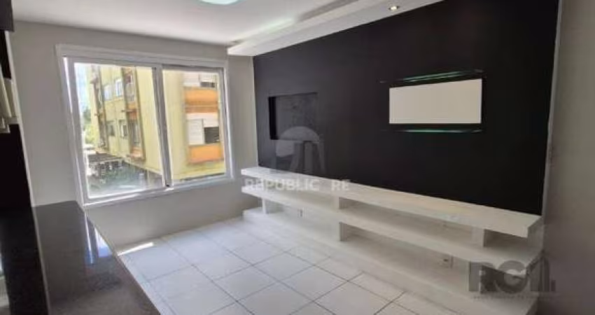 APARTAMENTO DE 01 DORMITÓRIO REFORMADO