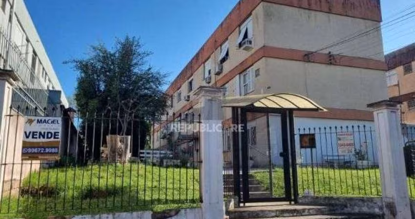 Apartamento em Porto Alegre, no bairro Cristal, com 3 dormitório(s), e 3 banheir