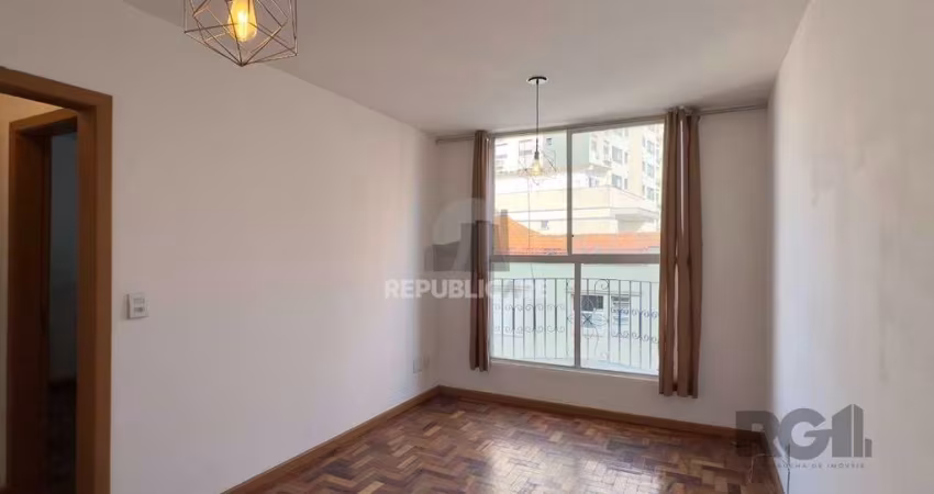 APARTAMENTO 1 DORMITÓRIO, DE FRENTE, NO CENTRO HISTÓRICO