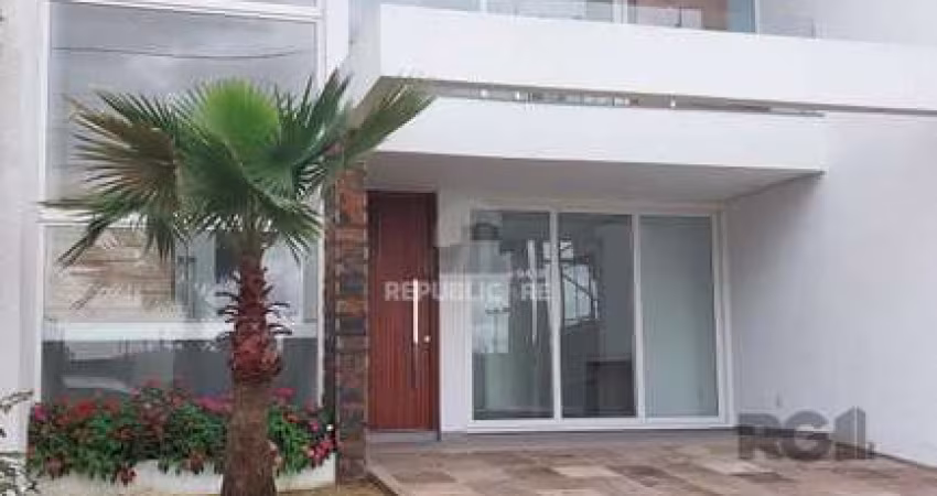Casa 2 dormitórios, 1 suíte, 4 vagas, Bairro Central Park