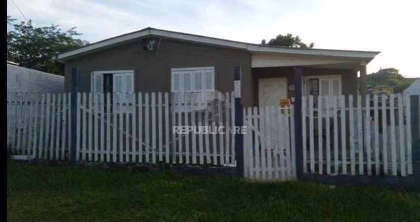 Casa com 3 dormitórios por R$ 340.000,00 na Rua  José Hernandes nº 31- Armour -