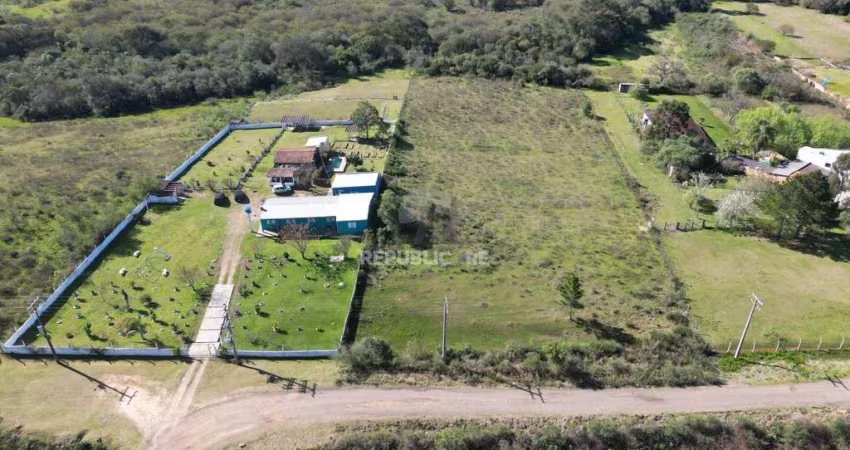 Lote de Terrenos no Passo do Mingote por R$ 1.200.000,00- Prado - Santana do Liv