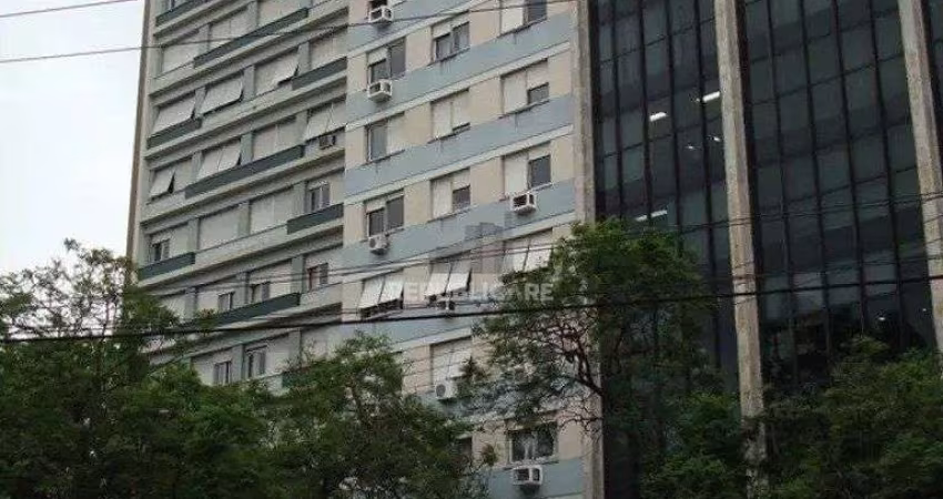 Apartamento 3 quartos, suite, dep de empregada,andar alto,Bairro Centro
