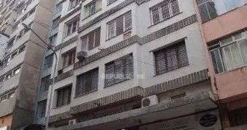 Apartamento no Centro Histórico ,2 dormitórios,desocupado