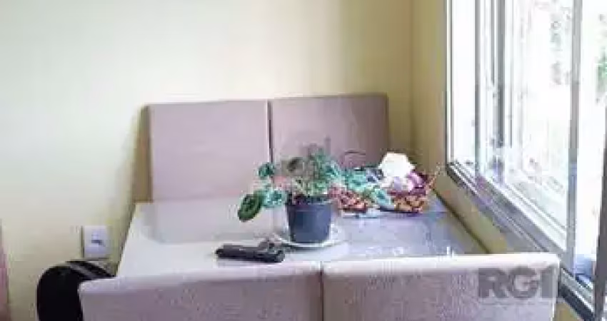 Apartamento à venda no bairro cristal com 41m² e 1 dormitório/quarto disponível.