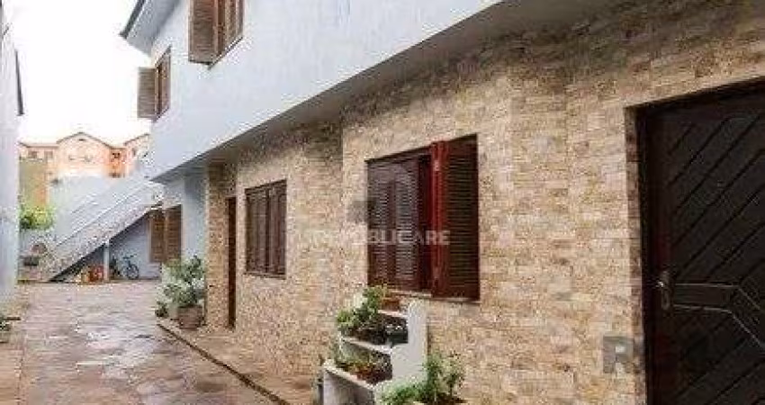 Casa em condomínio com 3 dormitórios, 1 vaga no bairro Nossa Senhora das Graças,