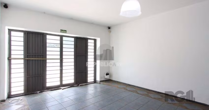 Loja com 129m² privativos