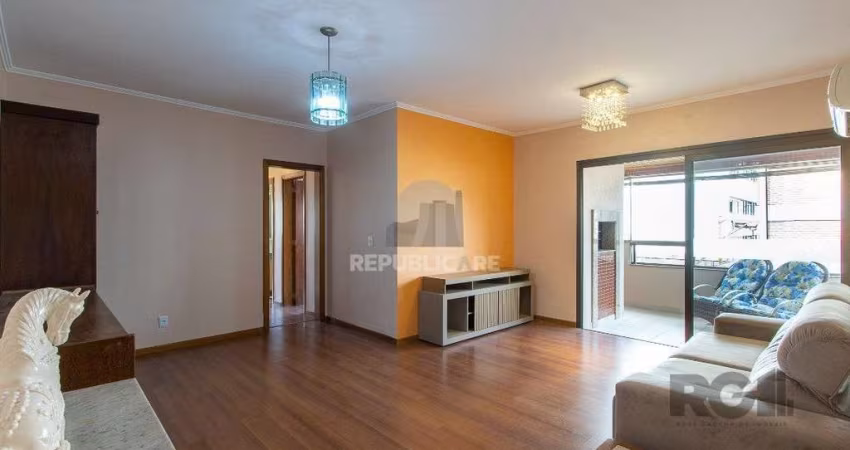 Apartamento 3 quartos, 1 suite, dependência, sacada com churrasqueira, 2 vagas -