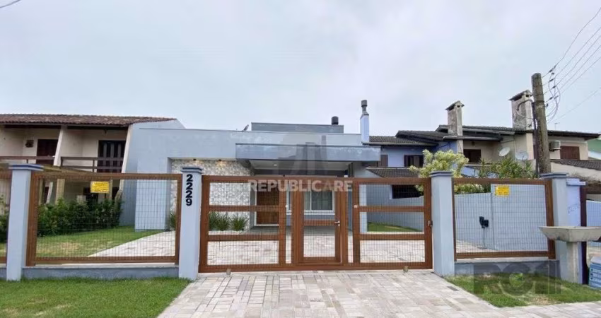 Casa 3 dormitórios à venda Centro Imbé/RS