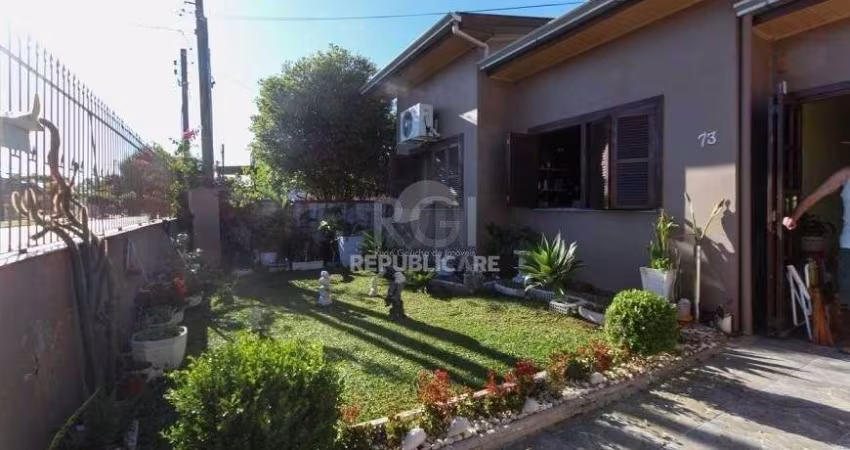 Casa 3 dormitórios à venda Harmonia Canoas/RS