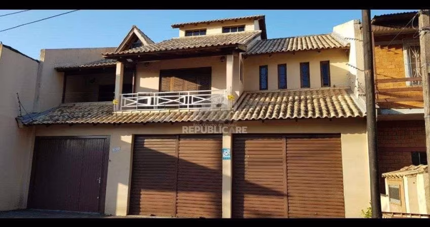 Casa 3 dormitórios à venda Centro Canoas/RS