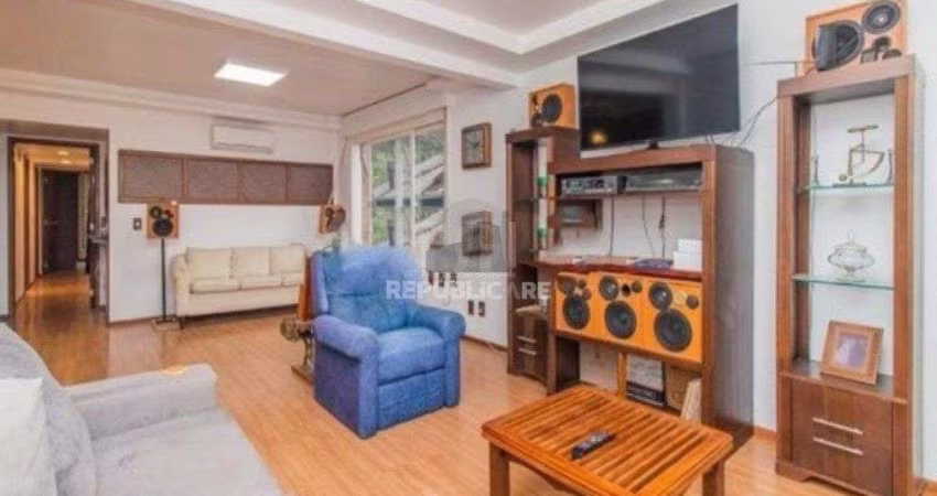 Apartamento 3 dormitórios à venda Petrópolis Porto Alegre/RS