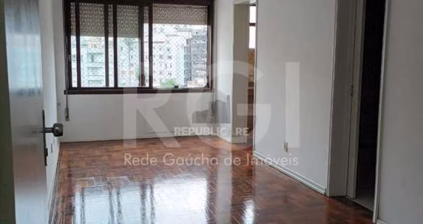 Jk no miolo da Cidade Baixa, andar alto com vista!