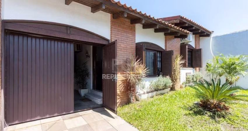 CASA TÉRREA À VENDA, 3 QUARTOS, 1 SUITE, PÁTIO, VAGA PARA 3 CARROS - BAIRRO MEDI