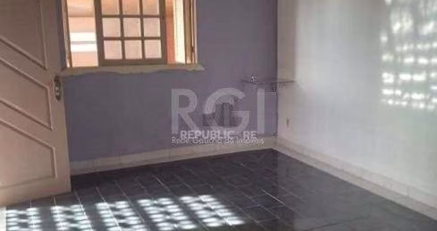 Casa 3 dormitórios à venda Ponta Grossa Porto Alegre/RS