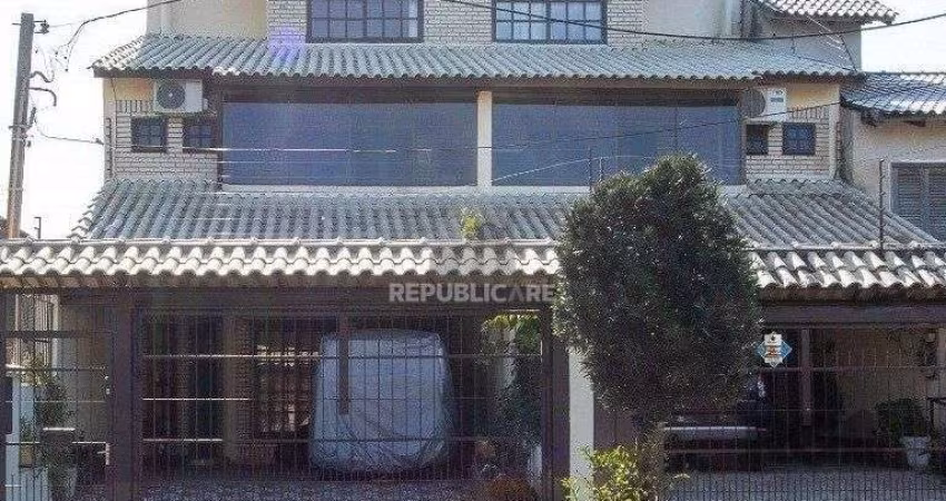 Casa  3 dorm. I suíte I Vaga 2  carros