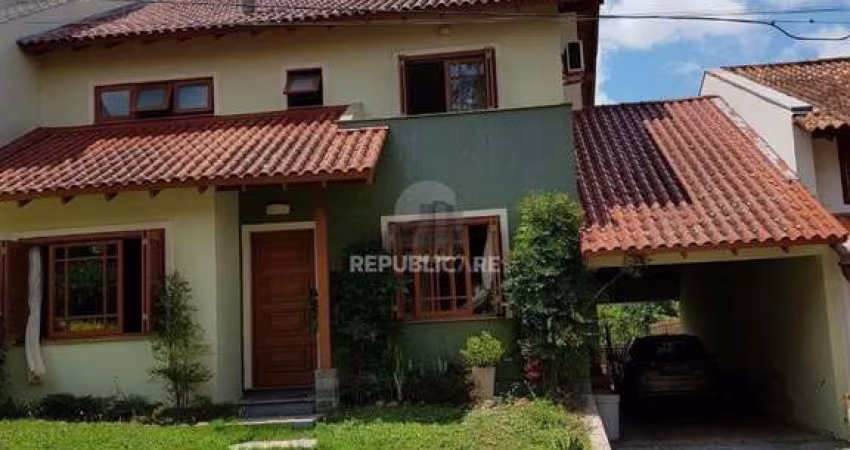 Casa Condominio para Venda - 270m², 3 dormitórios, sendo 3 suites, 2 vagas - Cav