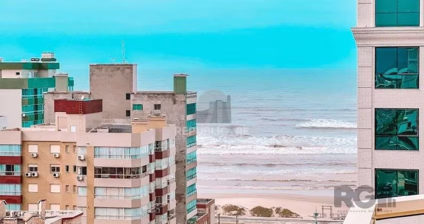 Magnífica Cobertura com vista eterna para o mar