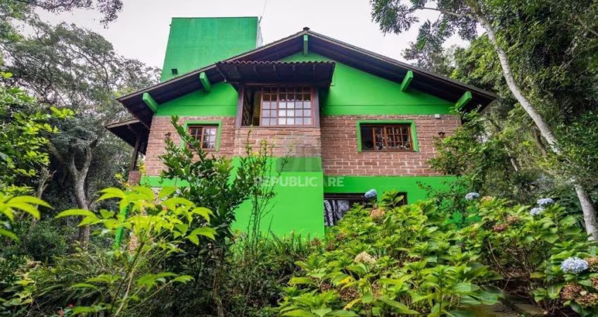 Casa 6 dormitórios à venda Cascata Porto Alegre/RS