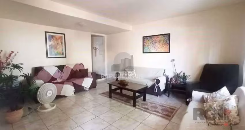 Sobrado 5 dormitórios, 4 suites, pátio, piscina, 1 vaga - bairro menino deus