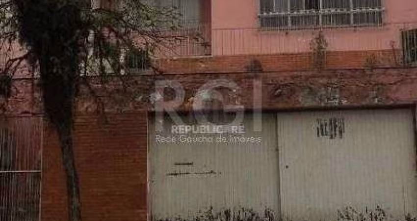 Casa para Venda - 170m², 3 dormitórios, sendo 1 suites, 3 vagas - Partenon