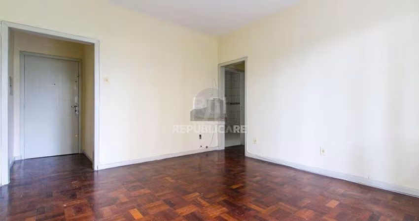 Apartamento para Venda - 89m², 3 dormitórios, sendo 1 suites, 1 vaga - Menino De