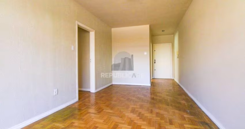 Apartamento para Venda - 73.01m², 2 dormitórios, 1 vaga - Menino Deus