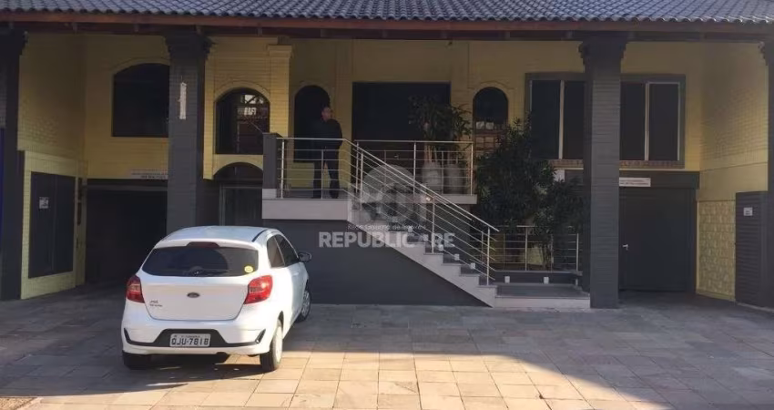 Prédio à Venda - 1650m², 18 vagas - Menino Deus