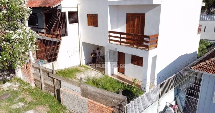 Casa para Venda - 23m², 3 dormitórios, sendo 1 suites, 1 vaga - Medianeira