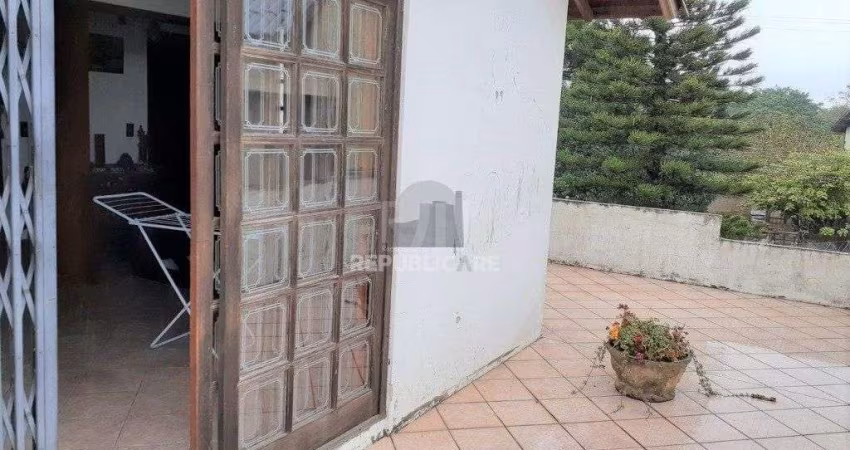 Casa para Venda - 165.65m², 3 dormitórios, sendo 1 suites, 2 vagas - Vila Nova