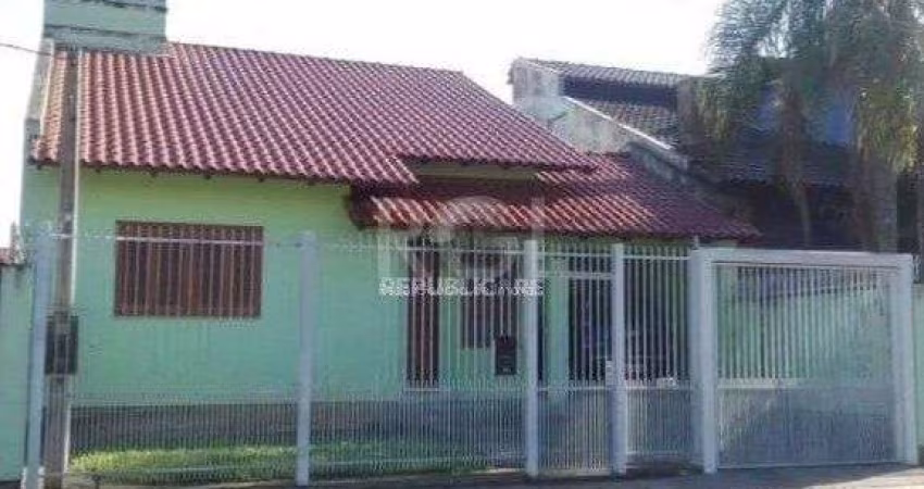 Casa para Venda - 166m², 3 dormitórios, sendo 1 suites, 4 vagas - Vila Márcia