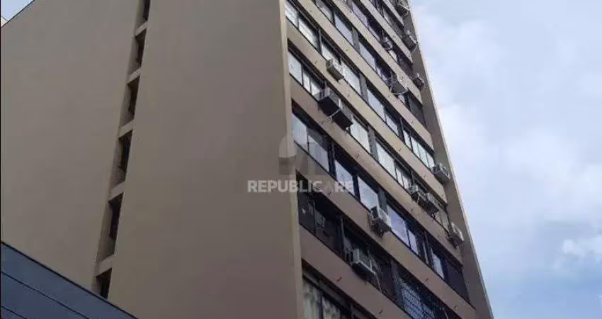 Conjunto/sala para venda - 104.56m², 0 dormitórios, centro histórico