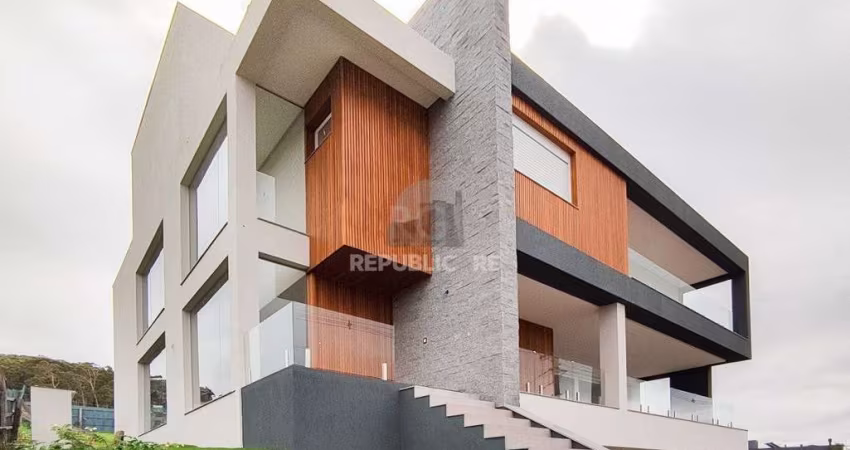 Casa Condominio para Venda - 357m², 4 dormitórios, sendo 4 suites, 4 vagas - Alp