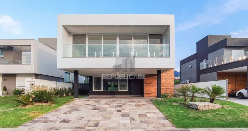 Casa Condominio para Venda - 440m², 4 dormitórios, sendo 4 suites, 4 vagas - Alp