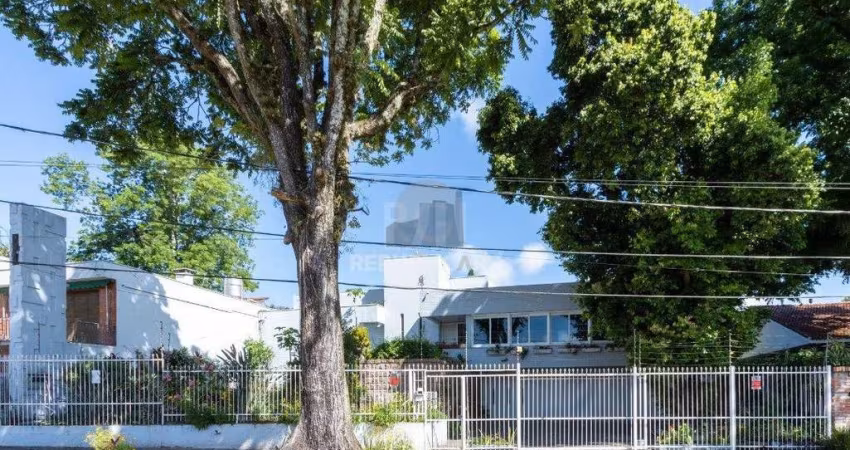 Casa 3 dormitórios à venda Vila Assunção Porto Alegre/RS