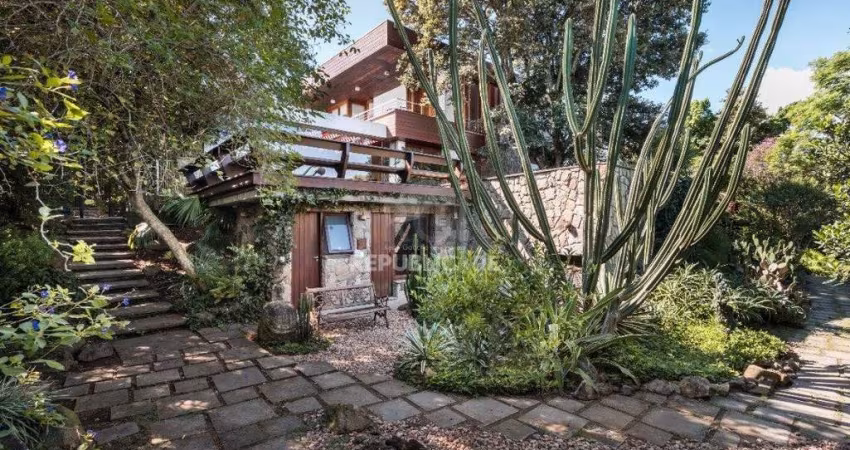 Casa para Venda - 900m², 4 dormitórios, sendo 4 suites, 4 vagas - Vila Assunção