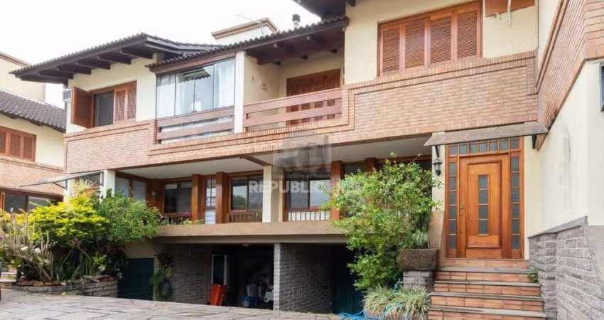 Casa Condominio para Venda - 215.81m², 4 dormitórios, sendo 1 suites, 2 vagas -