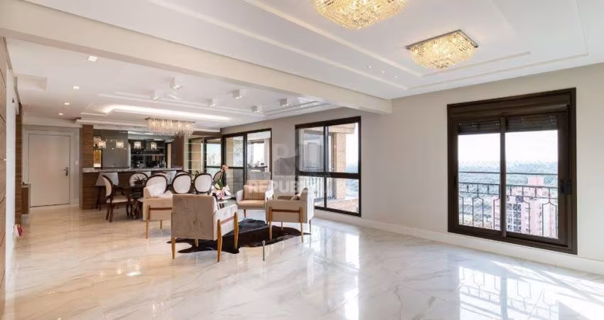 Apartamento para Venda - 323m², 3 dormitórios, sendo 3 suites, 4 vagas - Centro