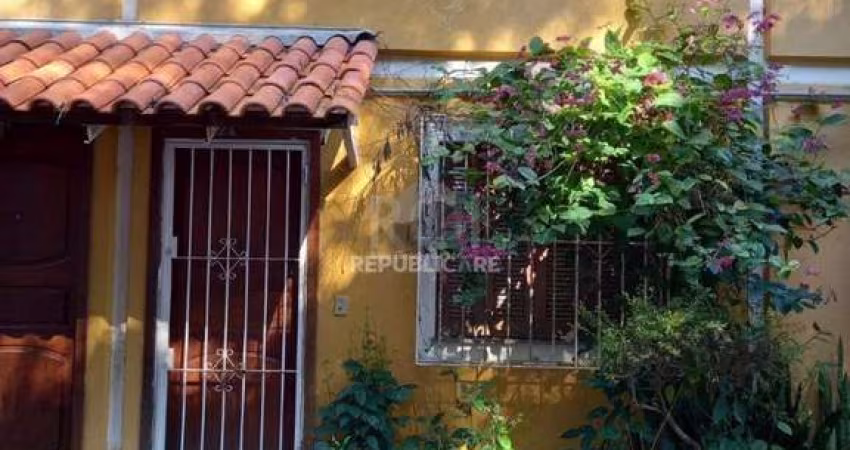 Casa Condominio para Venda - 56.81m², 2 dormitórios, 1 vaga - Ipanema