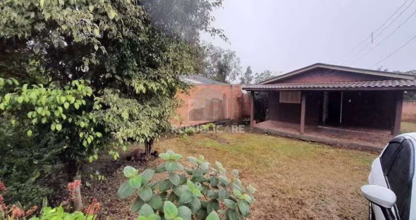 Casa para Venda com2 dormitórios e 2 vagas no bairro Belém Novo