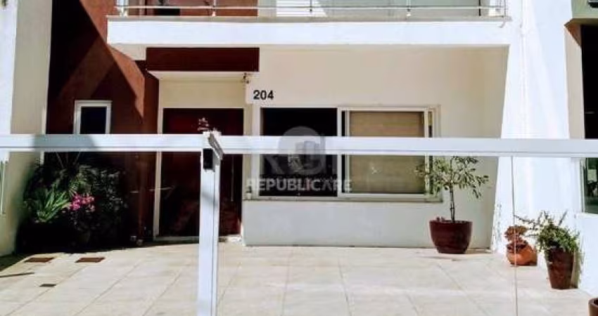 Casa para Venda - 173.43m², 3 dormitórios, sendo 3 suites, 2 vagas - Hípica
