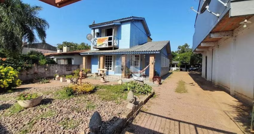 Casa para Venda - 381m², 3 dormitórios, sendo 1 suites, 6 vagas - Belém Novo