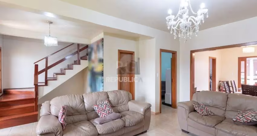 Casa residencial à venda no bairro cristal com 192 m² e 3 dormitórios/quartos.